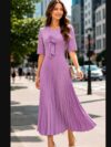 Vestido largo medio ruedo plisado color lila